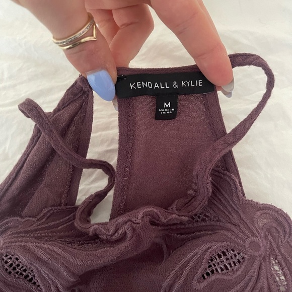Kendall & Kylie Halter Top - Picture 3 of 7